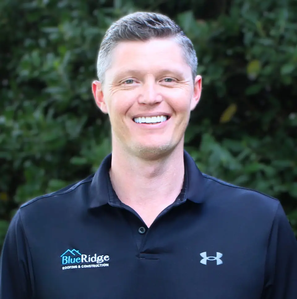 BlueRidge Roofing team member