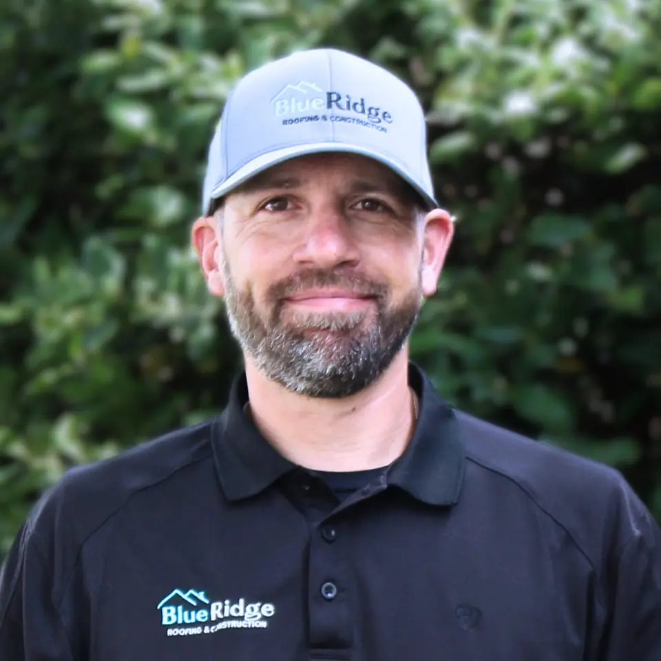 BlueRidge Roofing team member