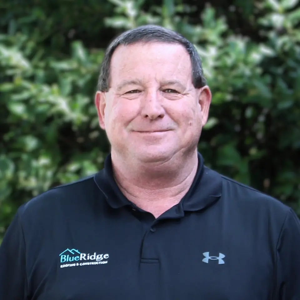 BlueRidge Roofing team member