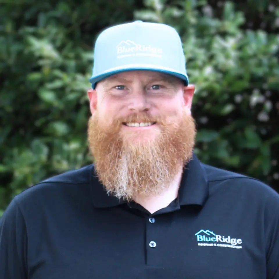 BlueRidge Roofing team member