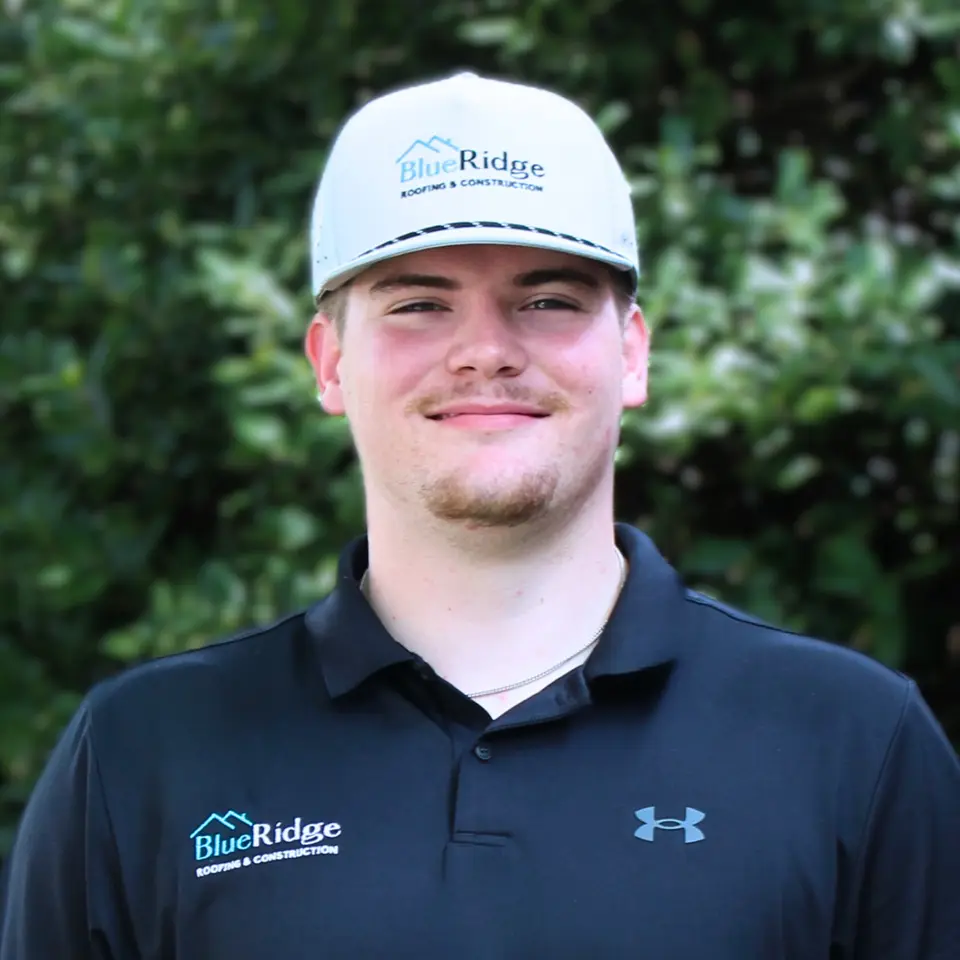 BlueRidge Roofing team member