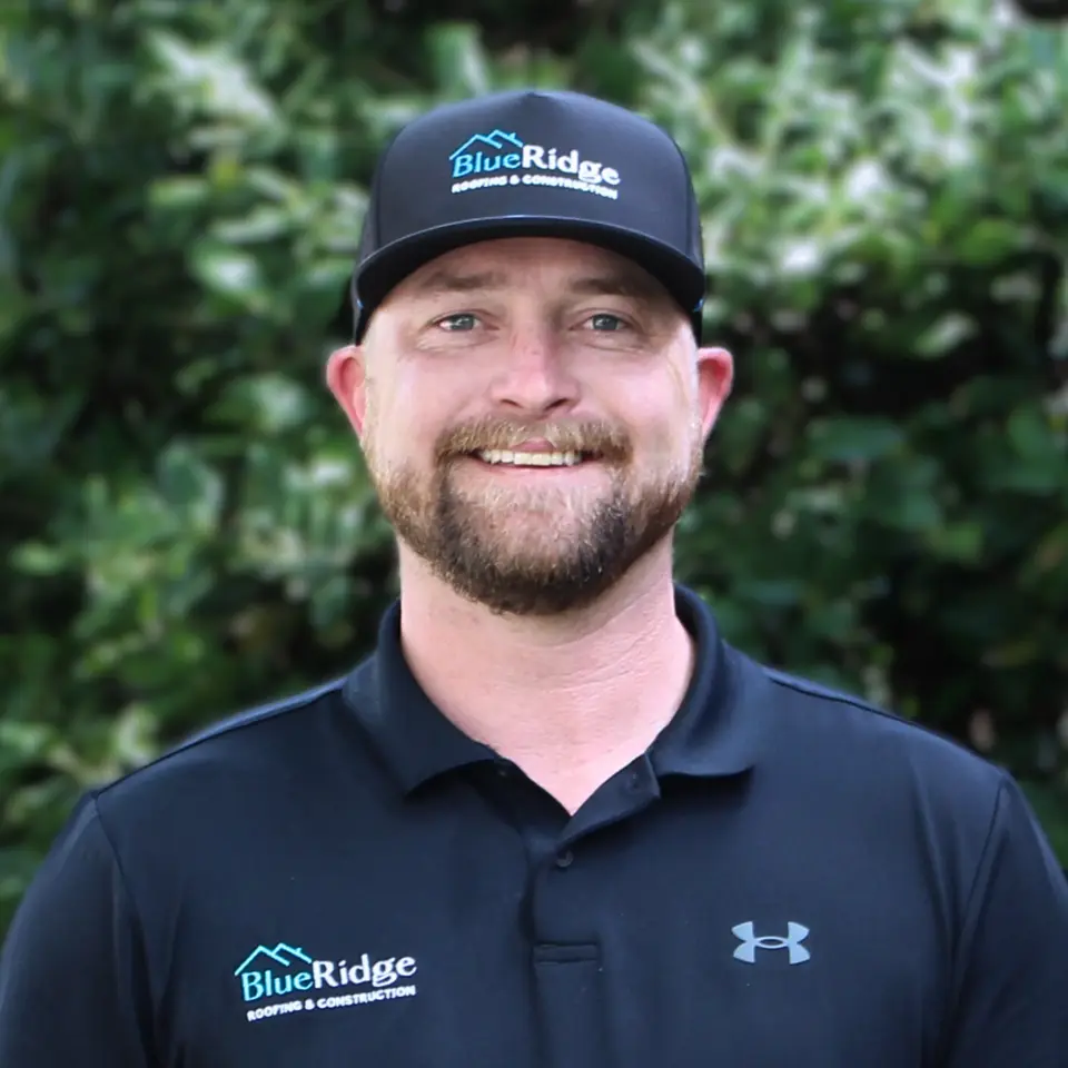 BlueRidge Roofing team member