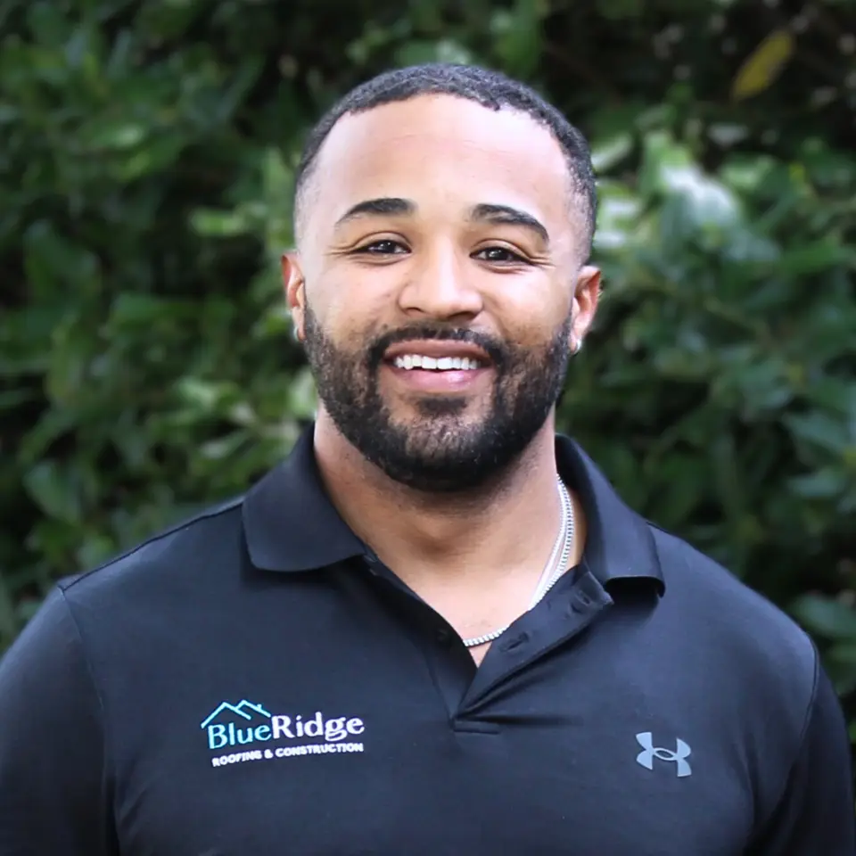 BlueRidge Roofing team member