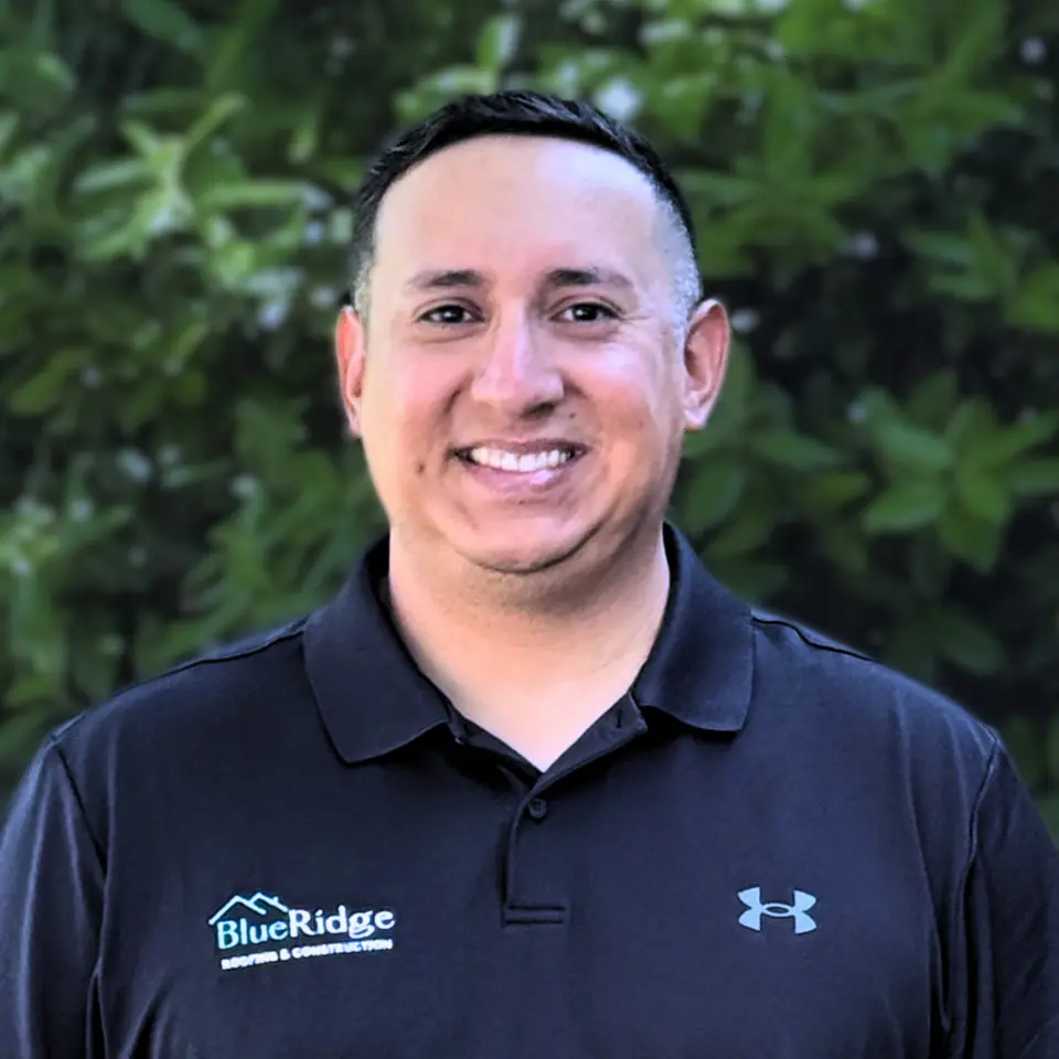 BlueRidge Roofing team member